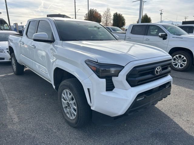 2024 Toyota Tacoma SR5 photo 2