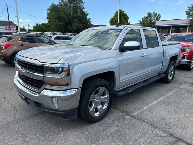 2018 Chevrolet Silverado 1500 LT photo 2