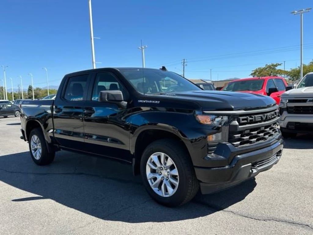 Used 2025 Chevrolet Silverado 1500 Custom Truck