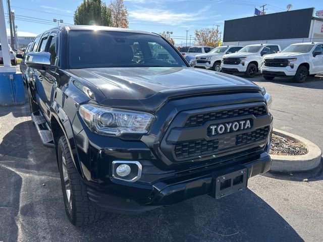 2019 Toyota Tacoma SR photo 2