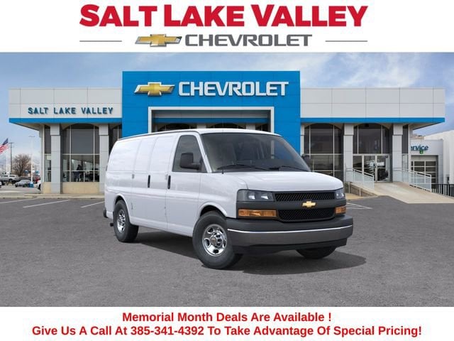 2026 Chevrolet Express 2500 Work Van HD's photo
