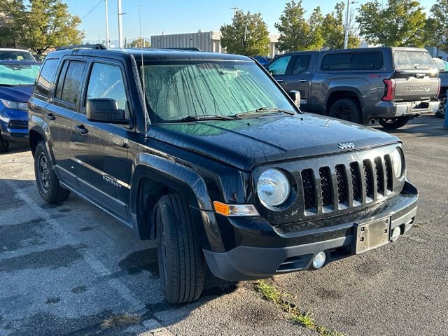 2017 Jeep Patriot Sport photo 2