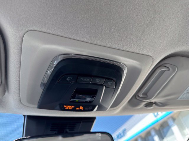 2025 Toyota Corolla LE - Photo 30