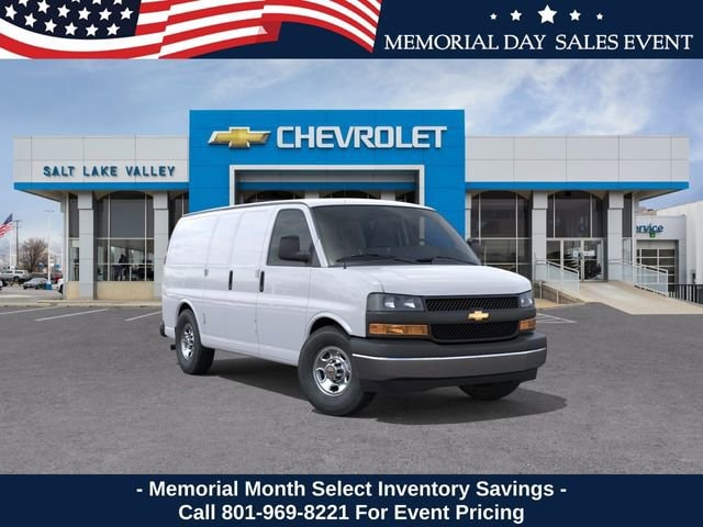 2026 Chevrolet Express 2500 Work Van HD's photo
