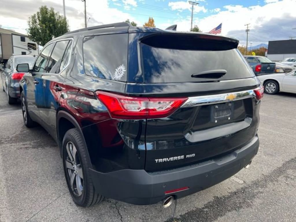 Used 2020 Chevrolet Traverse LT Leather SUV