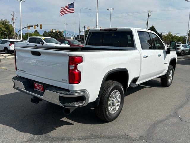 2022 Chevrolet Silverado 3500HD LTZ photo 4