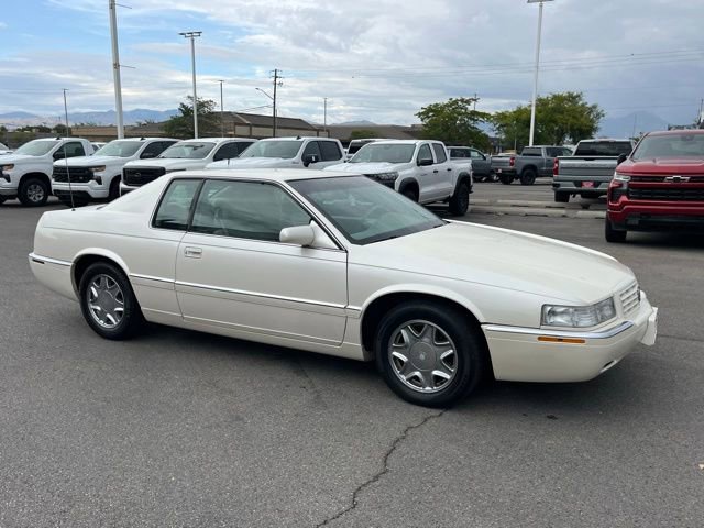 2001 Cadillac Eldorado photo 2