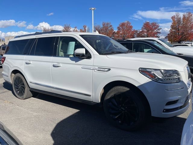 2020 Lincoln Navigator L Reserve photo 2
