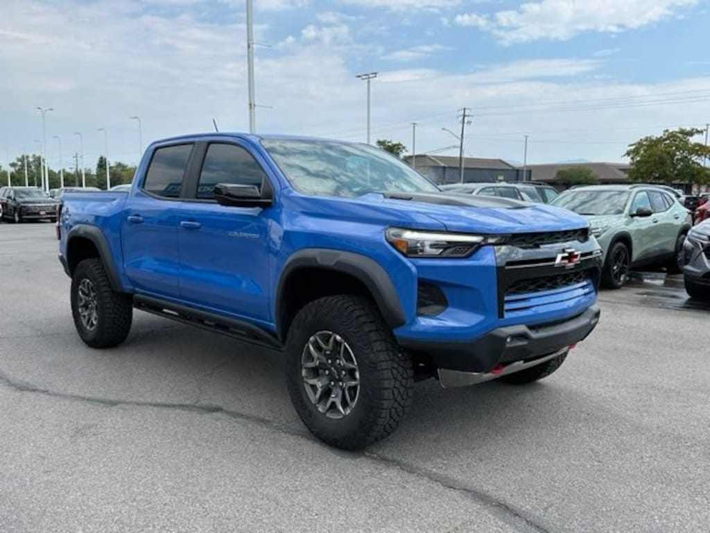 Used 2025 Chevrolet Colorado ZR2 Truck