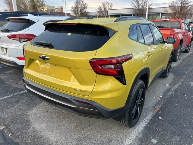 2025 Chevrolet Trax ACTIV photo 2