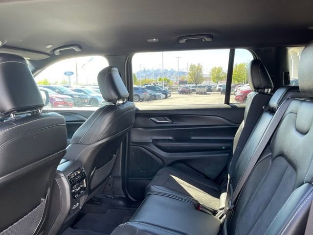 2024 Jeep Grand Cherokee L Altitude - Photo 12