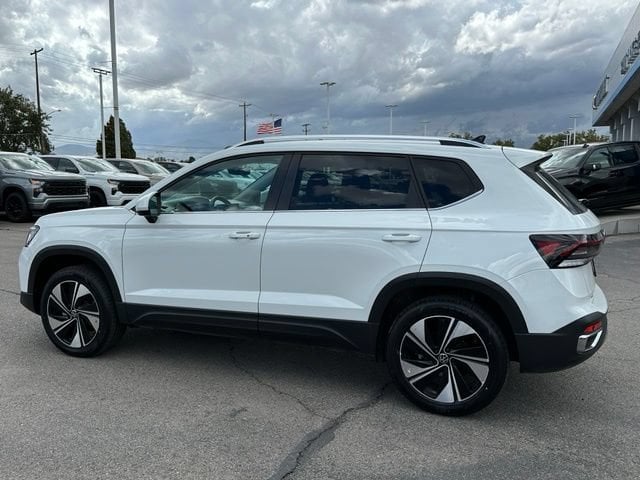 2025 Volkswagen Taos SE - Photo 8