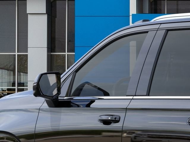 2026 Chevrolet Suburban LT - Photo 12