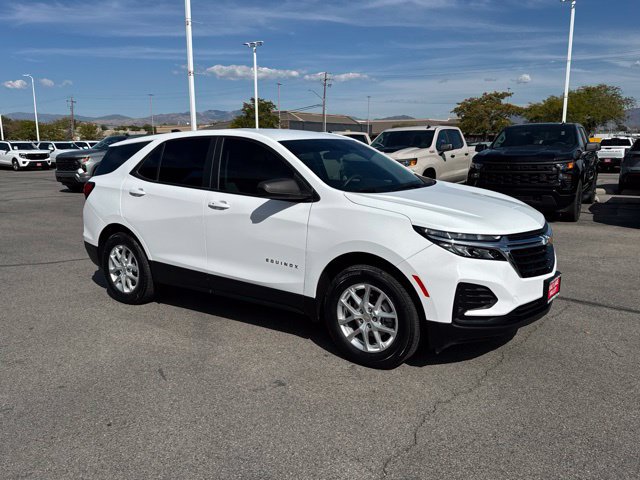 2022 Chevrolet Equinox LS - Photo 6