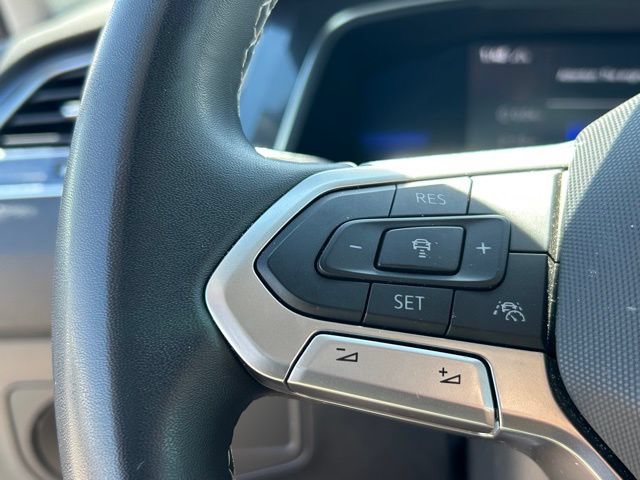 2022 Volkswagen Tiguan SE - Photo 24