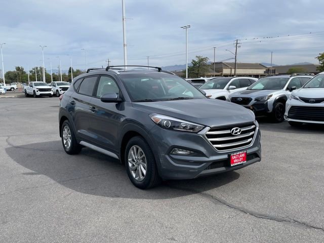 2017 Hyundai Tucson SE photo 3