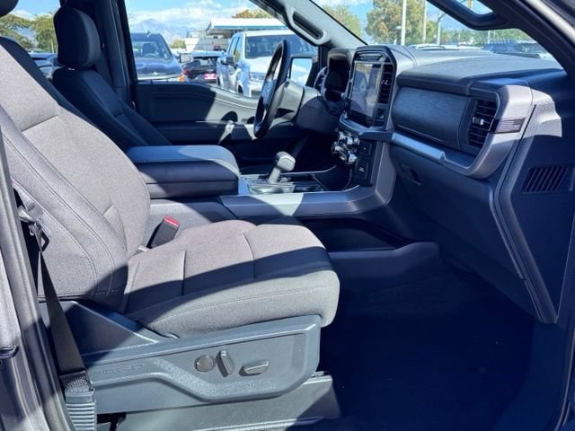 2025 Ford F-150 XLT - Photo 12