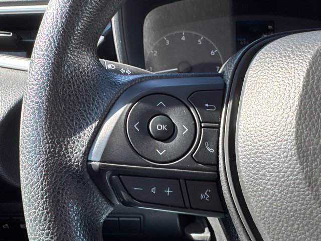 2025 Toyota Corolla LE - Photo 26