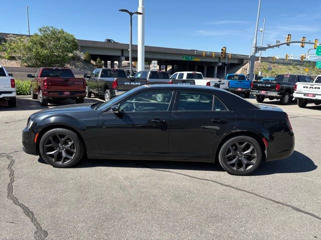 2022 Chrysler 300 S photo 4
