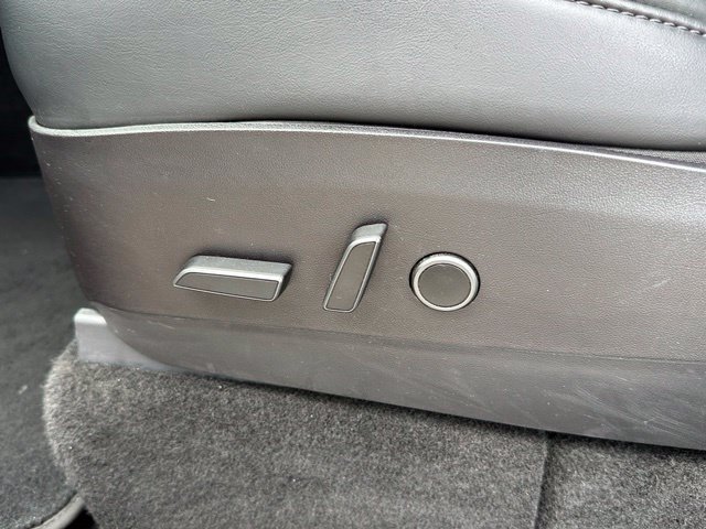 2021 Tesla Model Y Long Range - Photo 17