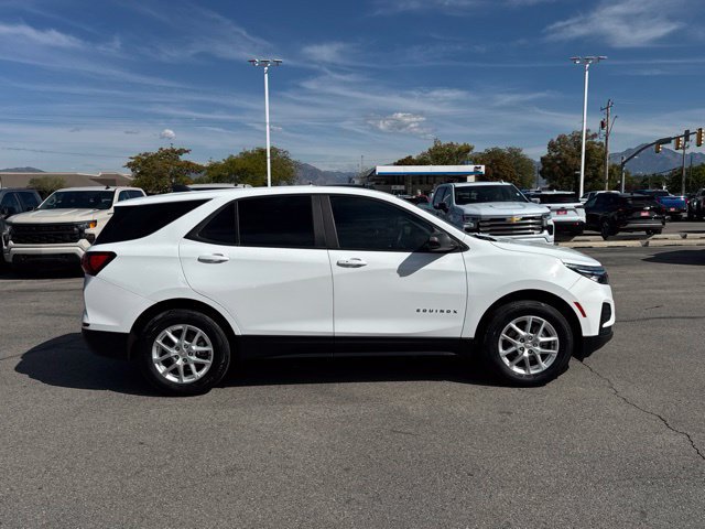 2022 Chevrolet Equinox LS - Photo 8