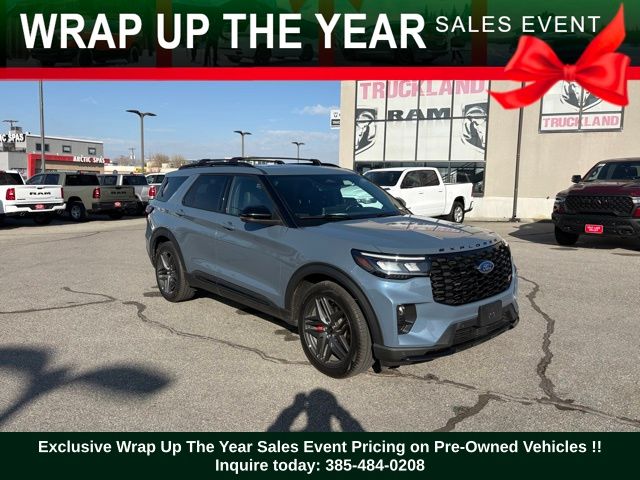 2025 Ford Explorer ST's photo