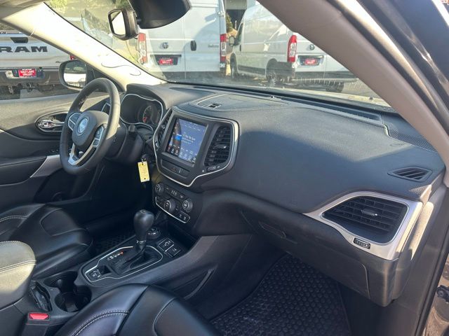 Photo 17