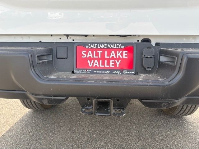 2025 Ram 3500 Tradesman photo 3
