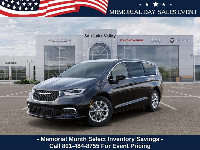 2026 Chrysler Pacifica Limited AWD's photo