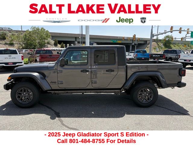 2025 Jeep Gladiator Sport S photo 2