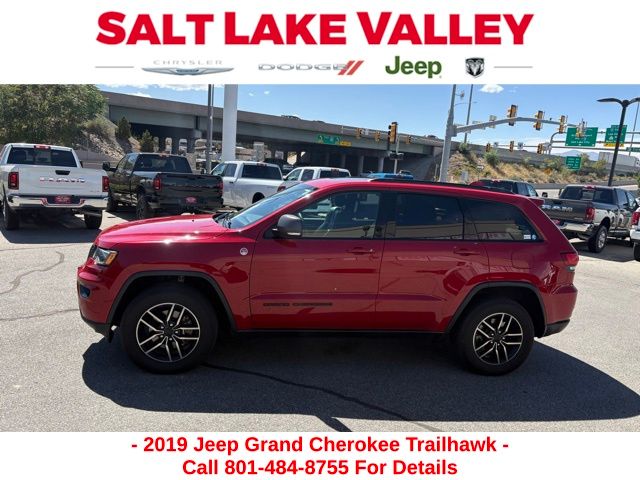 2019 Jeep Grand Cherokee Trailhawk photo 3