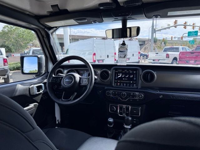 Photo 16