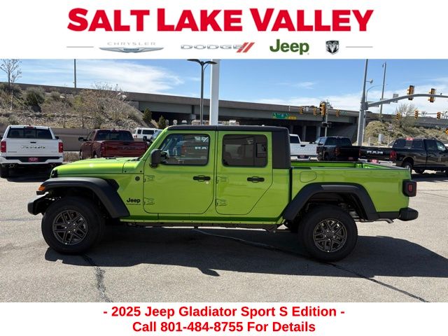 2025 Jeep Gladiator Sport S photo 2
