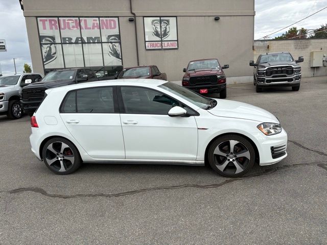 2017 Volkswagen Golf GTI S photo 2