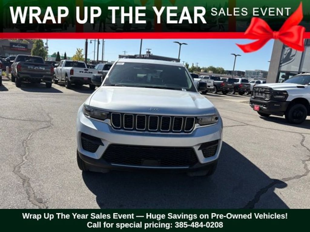 Used 2025 Jeep Grand Cherokee Laredo SUV