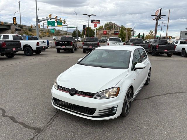 2017 Volkswagen Golf GTI S photo 4