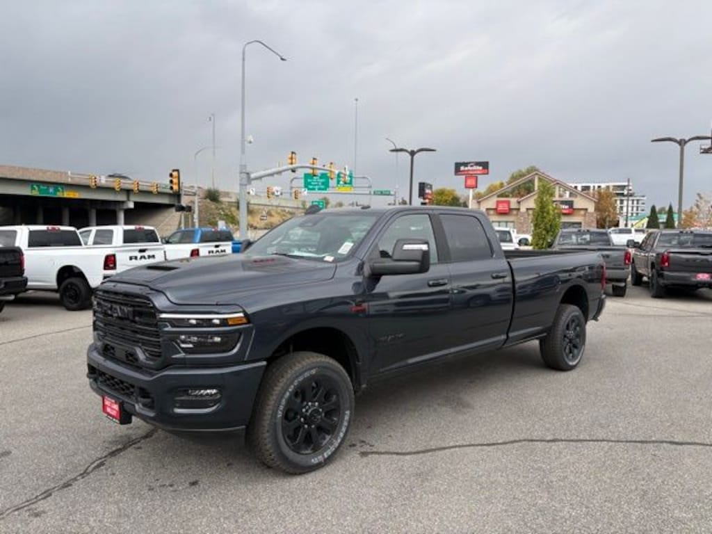 New 2026 Ram 3500 LARAMIE CREW CAB 4X4 8' BOX Pickup