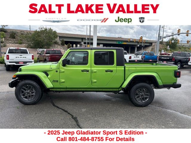 2025 Jeep Gladiator Sport S photo 2