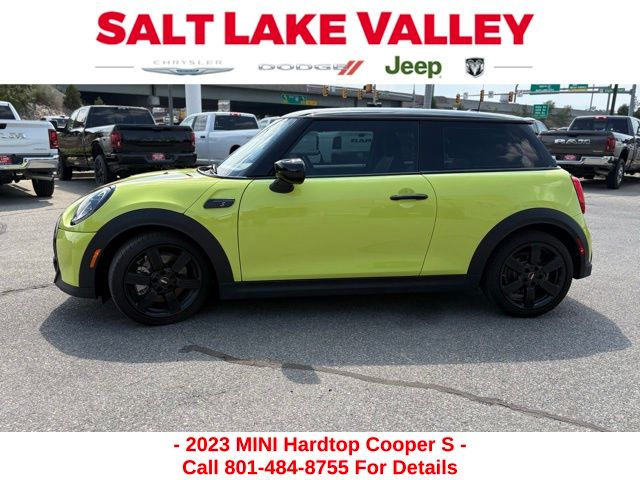 2023 Mini Cooper 2 Door Hardtop photo 4