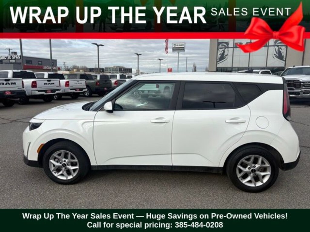 Used 2024 Kia Soul LX Hatchback