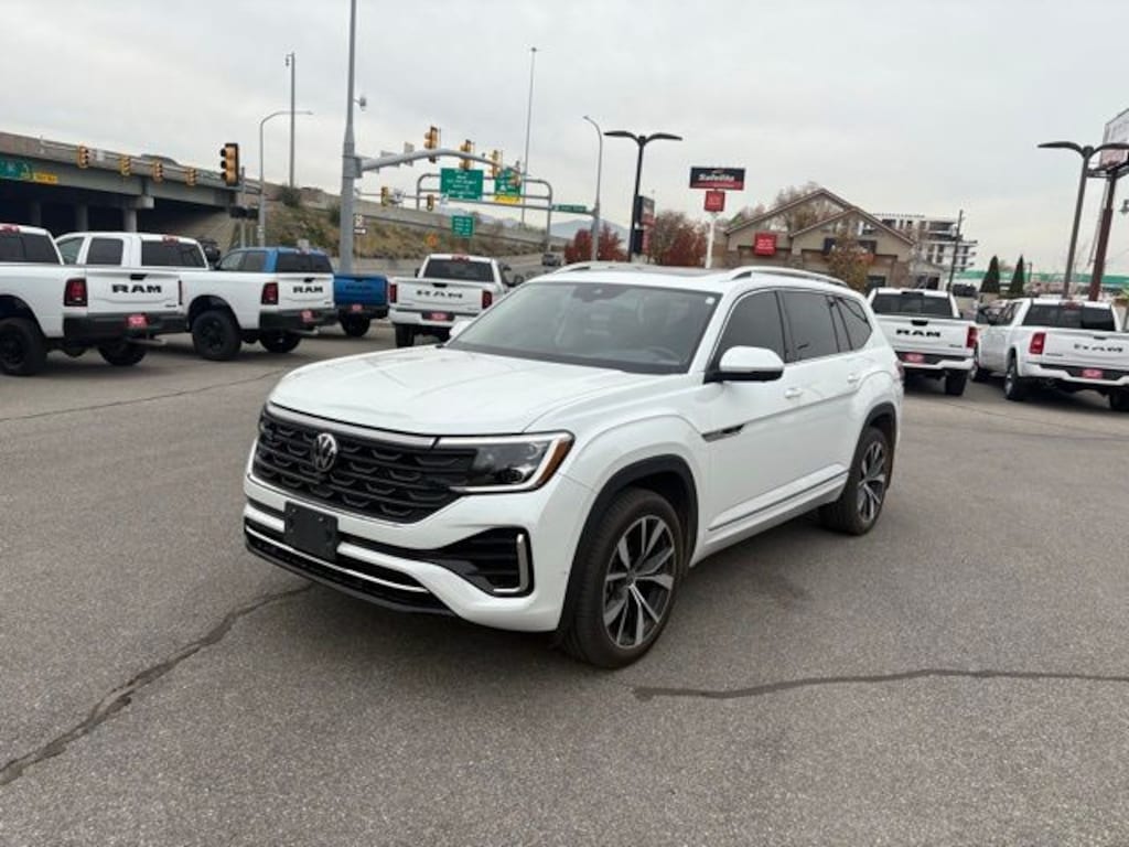 Used 2025 Volkswagen Atlas 2.0T SEL Premium R-Line SUV