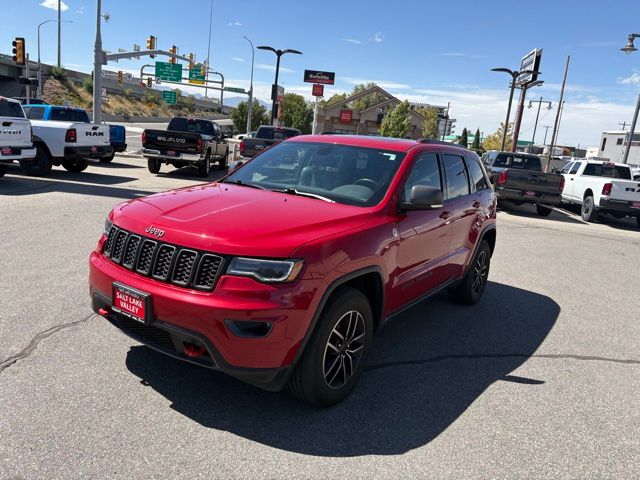 2019 Jeep Grand Cherokee Trailhawk photo 3