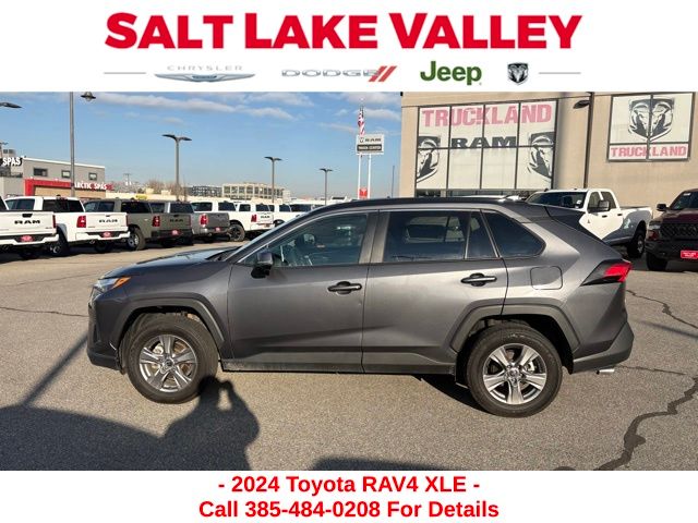 2024 Toyota RAV4 XLE photo 2