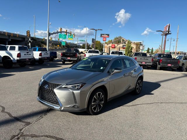 2022 Lexus UX 250h photo 3