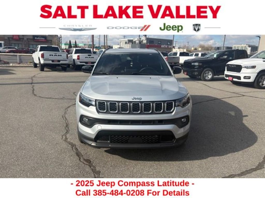 Used 2025 Jeep Compass Latitude SUV