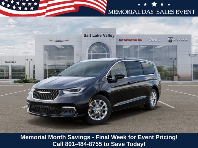 2026 Chrysler Pacifica Limited AWD's photo