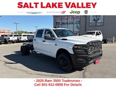 2025 Ram 3500 Chassis Cab 3500 TRADESMAN CREW CAB CHASSIS 4X4 60' CA Pickup