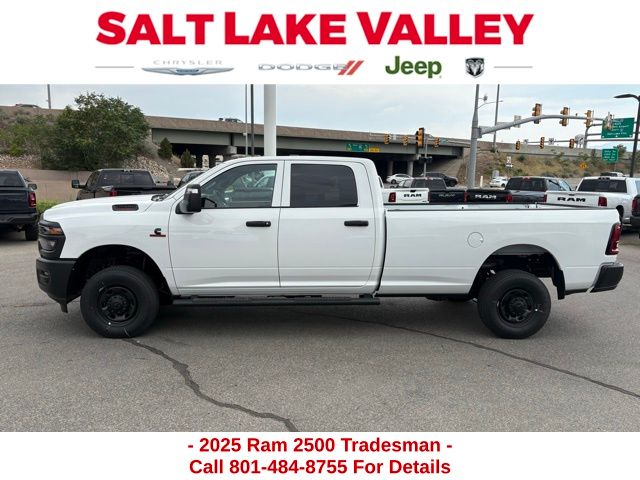 2025 Ram 2500 Tradesman photo 3