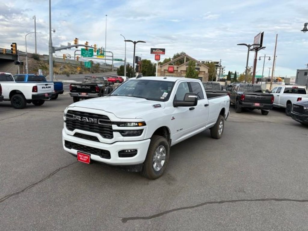 New 2026 Ram 2500 BIG HORN CREW CAB 4X4 8' BOX Pickup