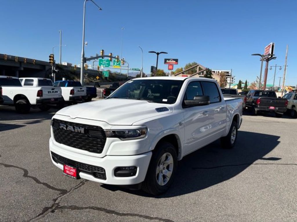 New 2026 Ram 1500 BIG HORN CREW CAB 4X4 5'7 BOX Pickup